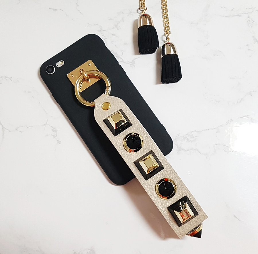 <b><p>Galaxy Note Gold Bck Stud rap iPhone s8 Case</p></b><b><p>ギャラクシーノート8ゴールドブラックスタッドストラップ、iPhone s8ケース珍しいユニーク携帯電</p></b><br /><br /><p align='center'>