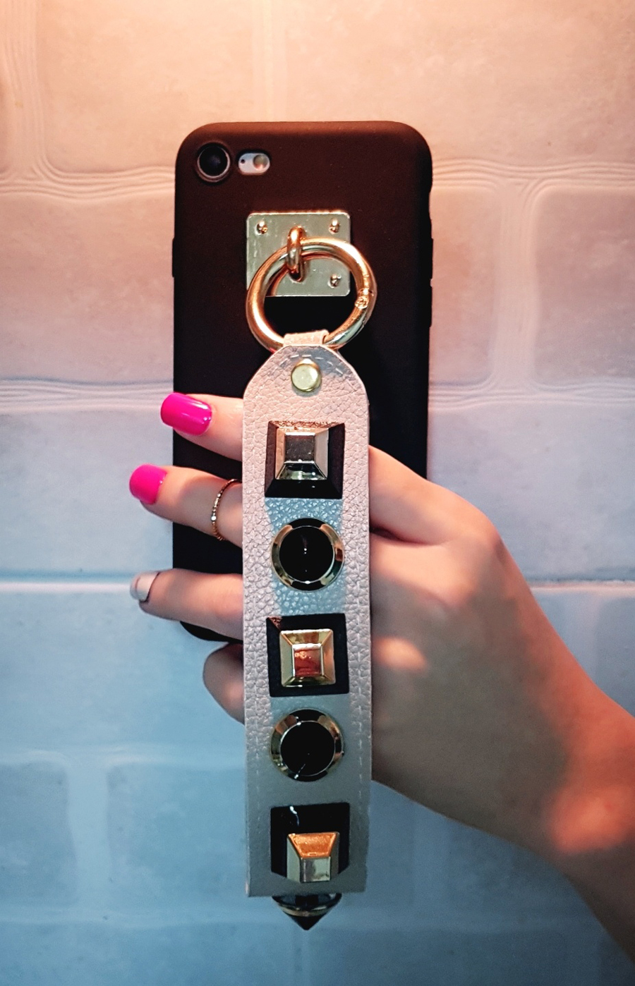 <b><p>Galaxy Note Gold Bck Stud rap iPhone s8 Case</p></b><b><p>ギャラクシーノート8ゴールドブラックスタッドストラップ、iPhone s8ケース珍しいユニーク携帯電</p></b><br /><br /><p align='center'>