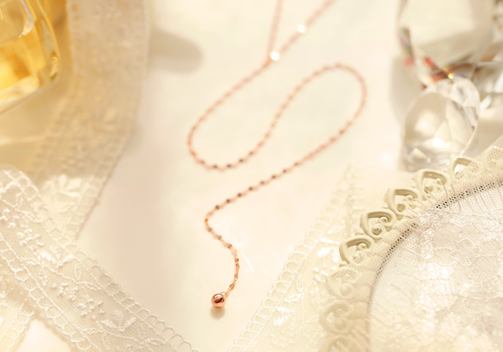 Lovely sleek Waiting Necklace 14K gold 14k long 14