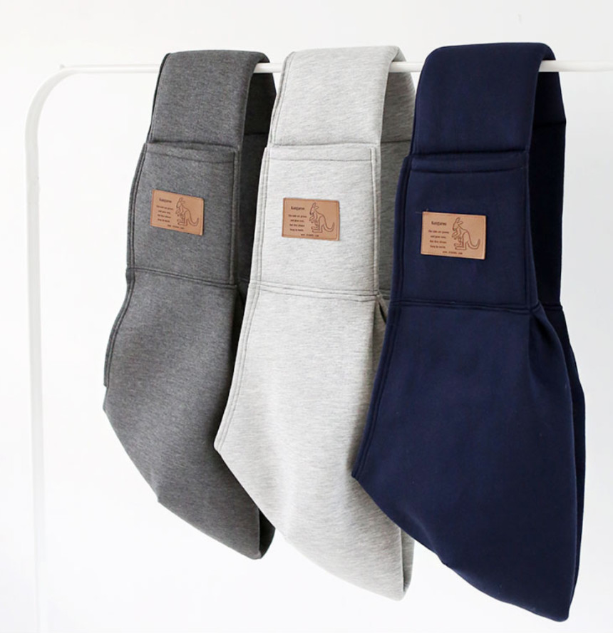 It's dog puppy Sling back Kangaroo Gray Dog mob