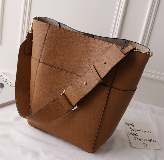 <b><p>Real lther Kabas bucket type2 Sml Ladies'</p></b><b><p>リアルレザーカーバスバケットバックtype2小バッグ女性デイリーバッグ上グルベクセリーヌバック</p></b><br /><br /><p align='center'>