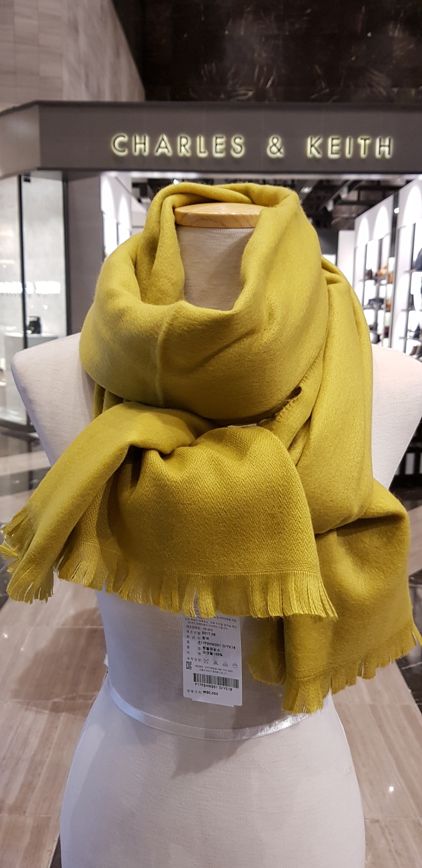 Estilo Franco Ferrero Warm Elegance Muffler E17F2H