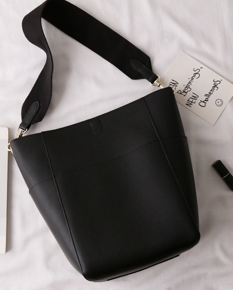 <b><p>Real lther Kabas bucket type2 Sml Ladies'</p></b><b><p>リアルレザーカーバスバケットバックtype2小バッグ女性デイリーバッグ上グルベクセリーヌバック</p></b><br /><br /><p align='center'>