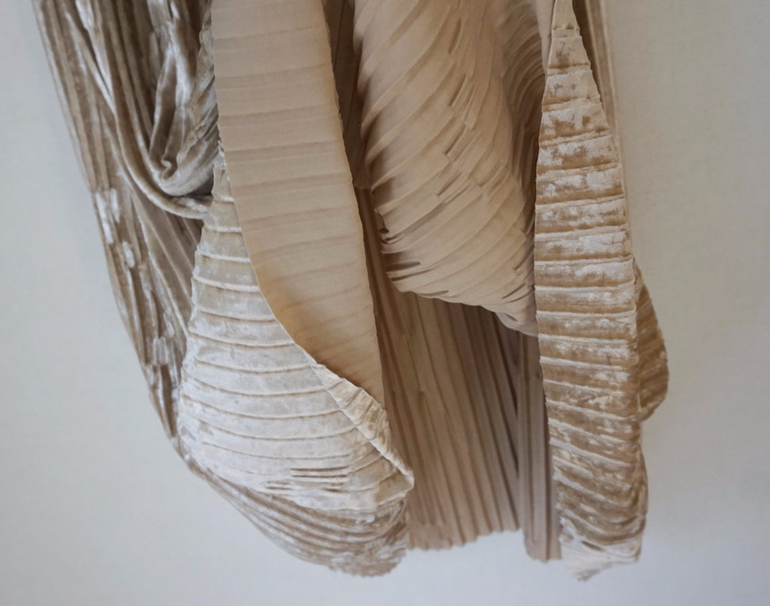 Dancing Gold Velvet Pearl Pleated Pleated Bending 