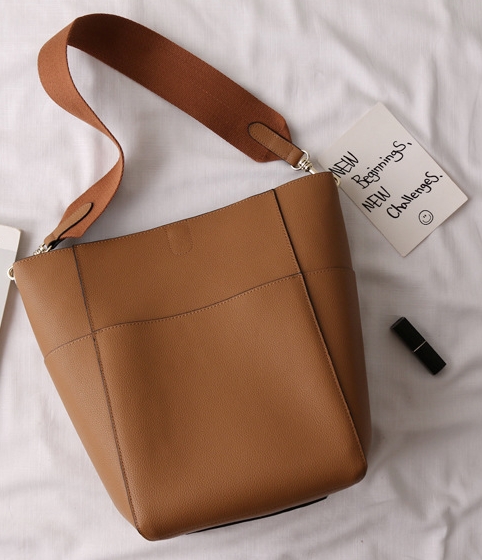 <b><p>Real lther Kabas bucket type2 Sml Ladies'</p></b><b><p>リアルレザーカーバスバケットバックtype2小バッグ女性デイリーバッグ上グルベクセリーヌバック</p></b><br /><br /><p align='center'>