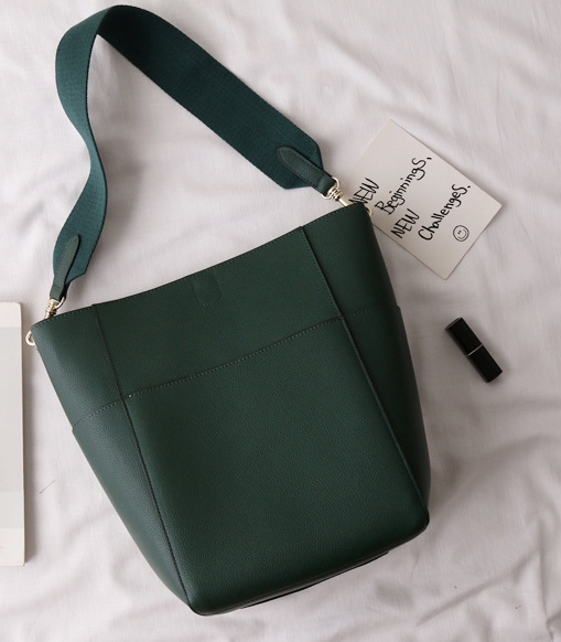 <b><p>Real lther Kabas bucket type2 Sml Ladies'</p></b><b><p>リアルレザーカーバスバケットバックtype2小バッグ女性デイリーバッグ上グルベクセリーヌバック</p></b><br /><br /><p align='center'>