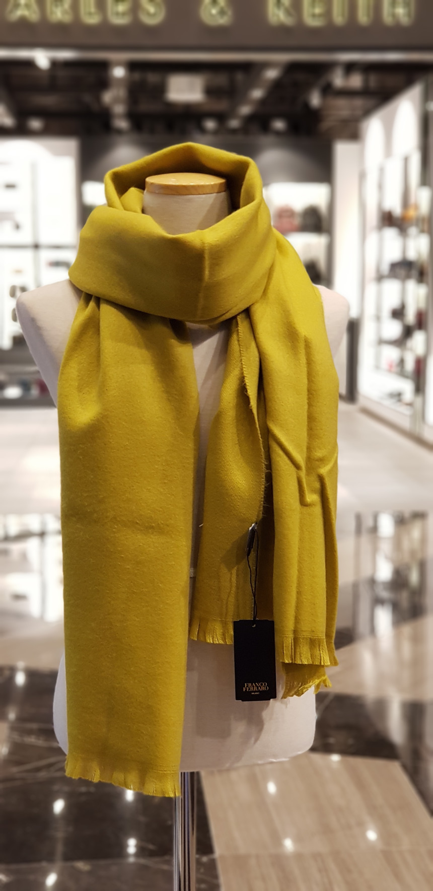Estilo Franco Ferrero Warm Elegance Muffler E17F2H
