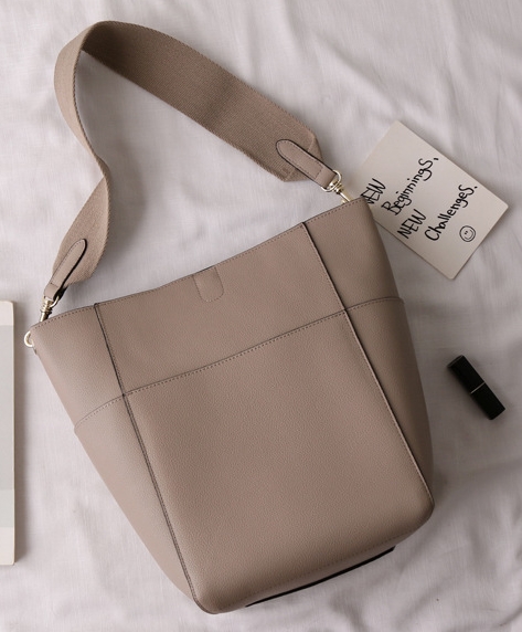 <b><p>Real lther Kabas bucket type2 Sml Ladies'</p></b><b><p>リアルレザーカーバスバケットバックtype2小バッグ女性デイリーバッグ上グルベクセリーヌバック</p></b><br /><br /><p align='center'>