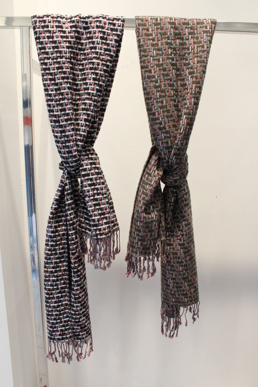 Tweed muffler Luxury classy modern classical feeli