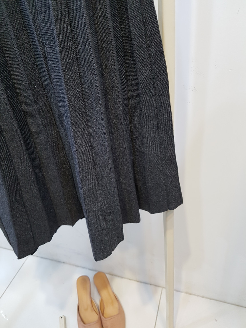 Wrinkle Knit Long Skirt