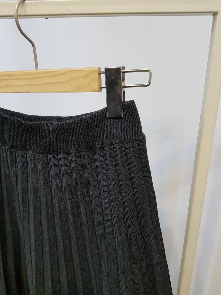 Wrinkle Knit Long Skirt