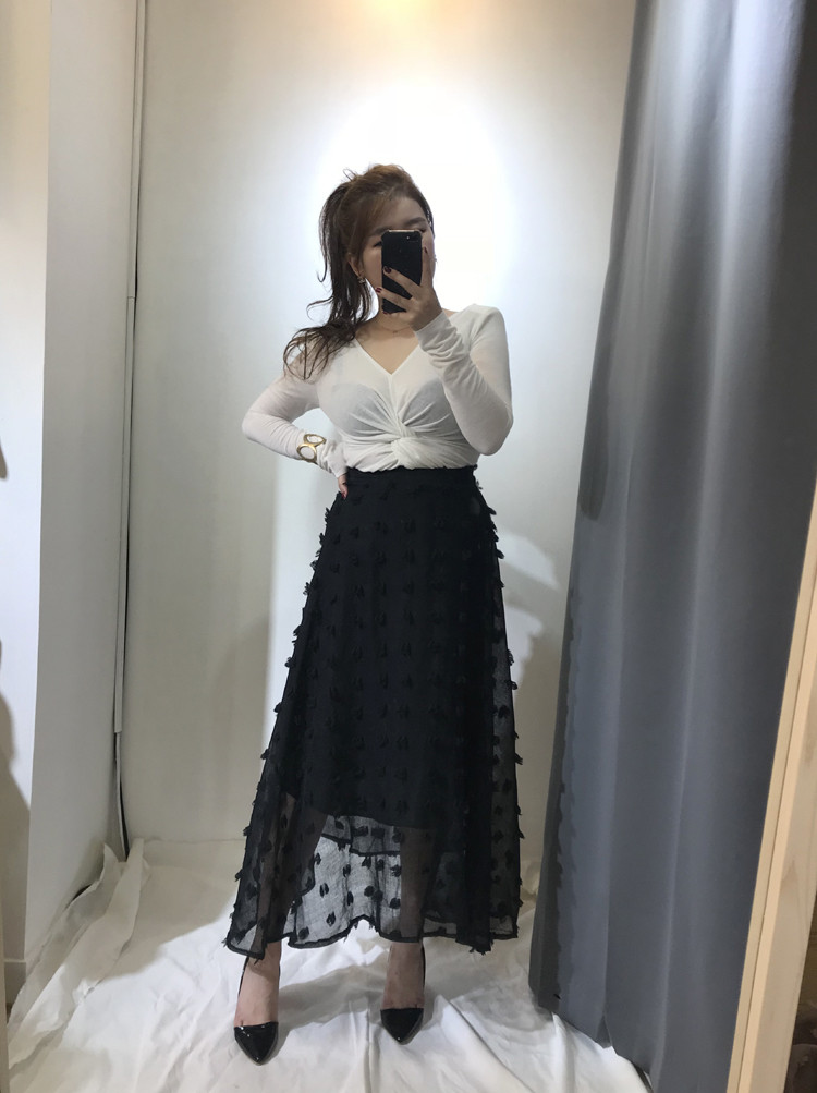 Flare lace skirt black neat woman look modern mode