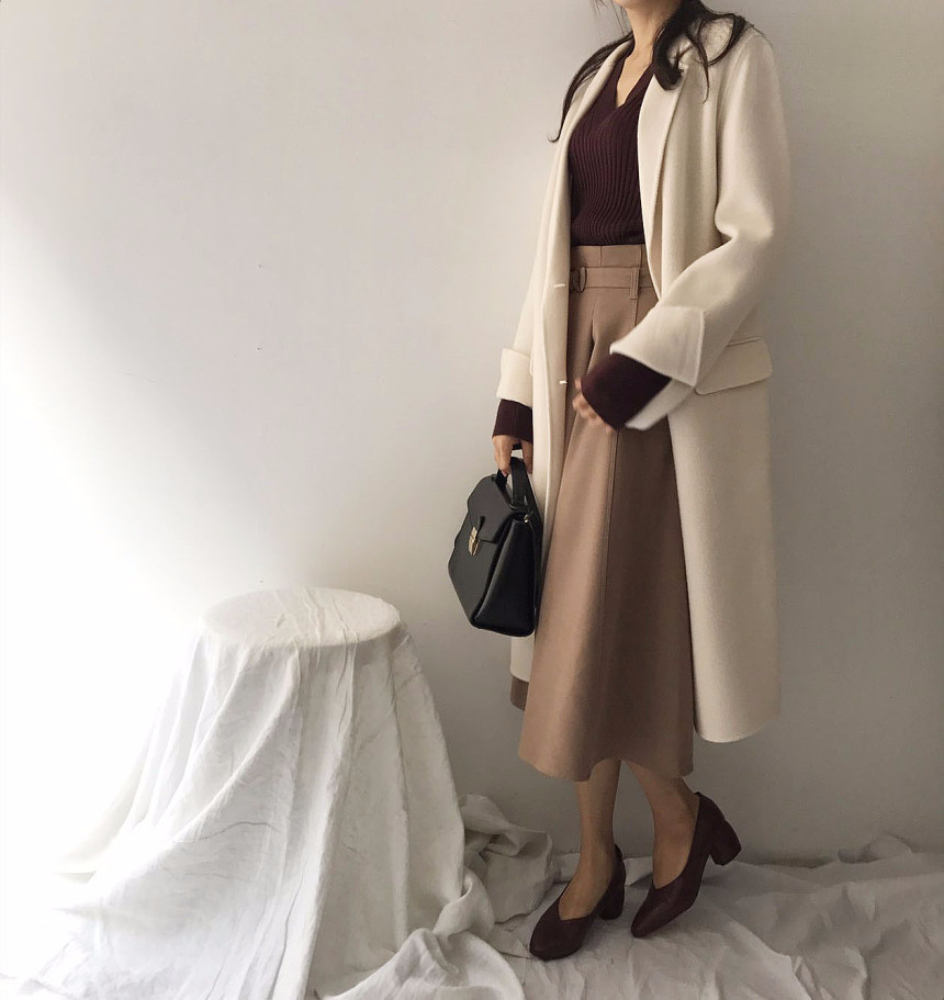 A line Long skirt Minimalist look Wedding fashion 