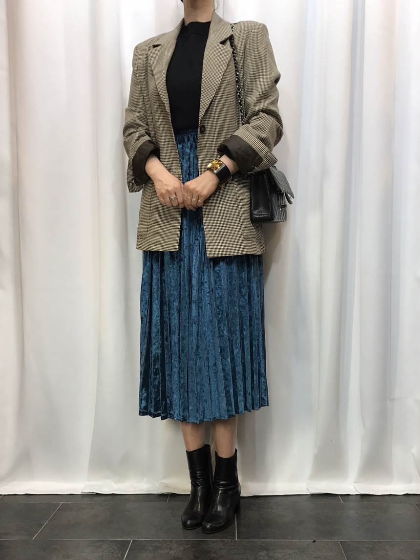 Velvet Pleated Long Skirt