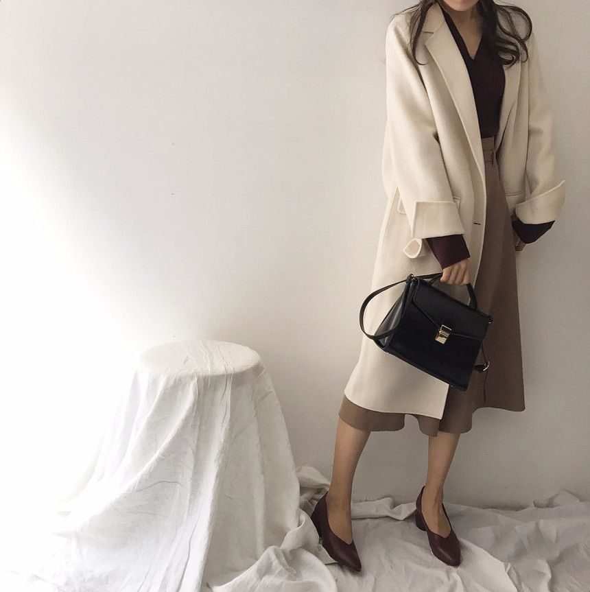 A line Long skirt Minimalist look Wedding fashion 