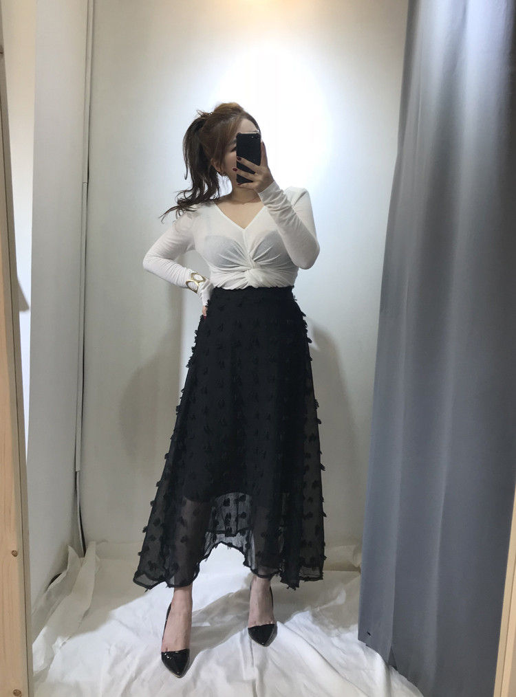Flare lace skirt black neat woman look modern mode