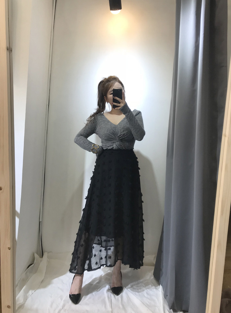 Flare lace skirt black neat woman look modern mode