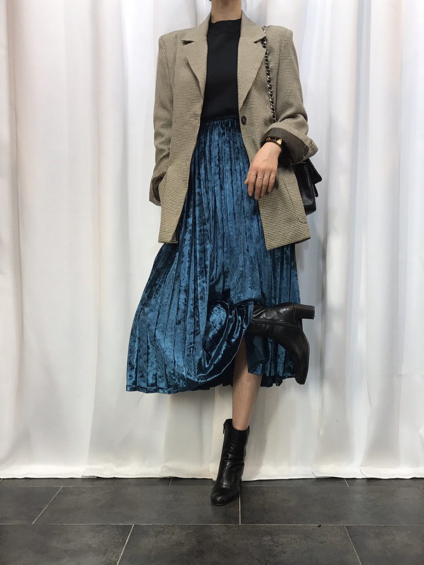 Velvet Pleated Long Skirt