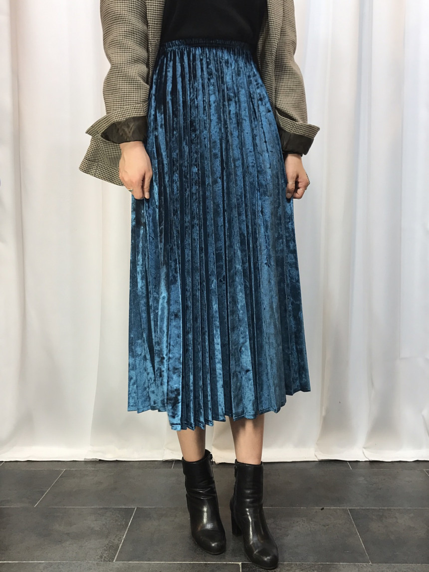 Velvet Pleated Long Skirt