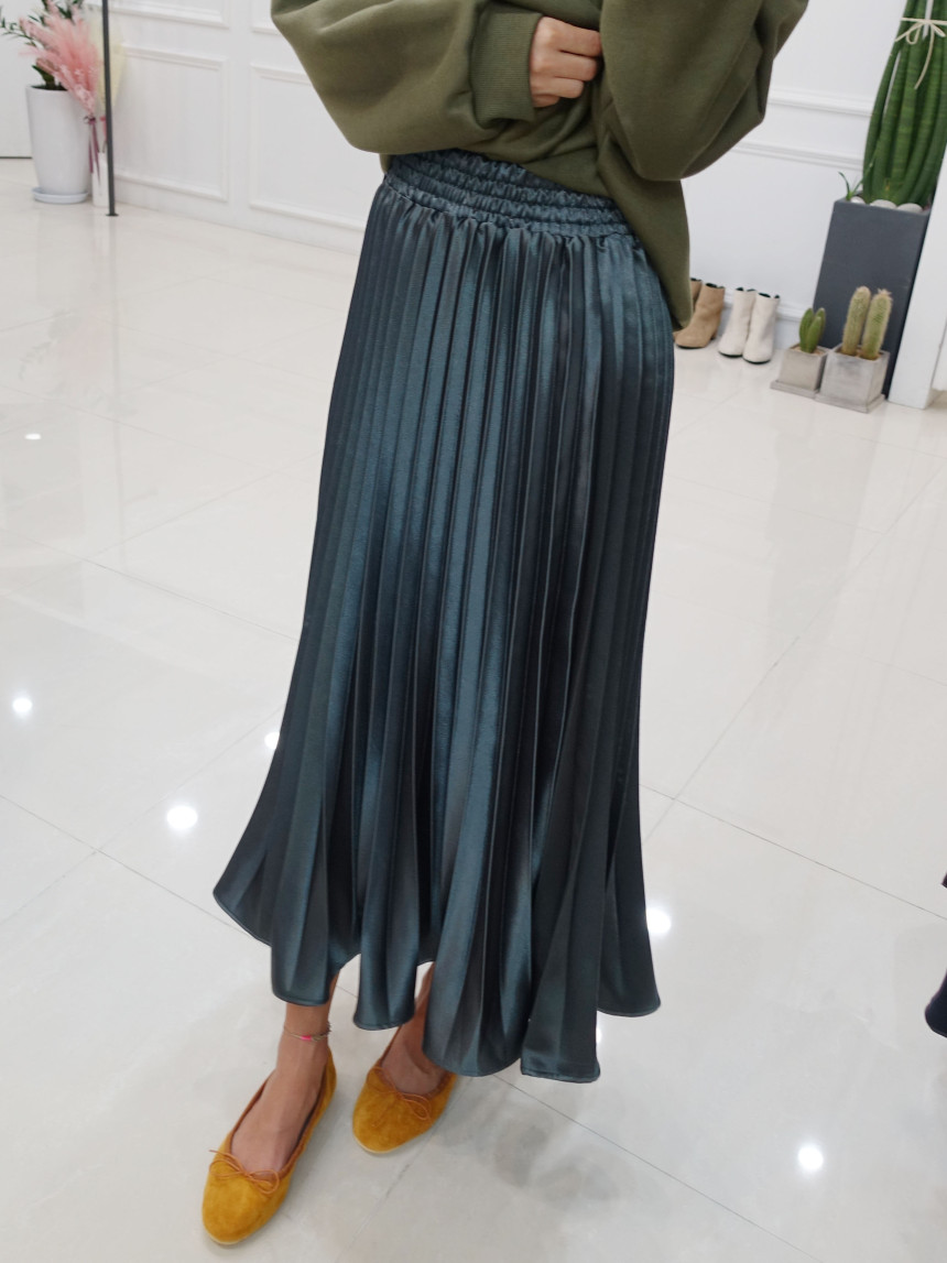 Winter Pearl Pleated Wrinkle Bending Long Skirt 3c