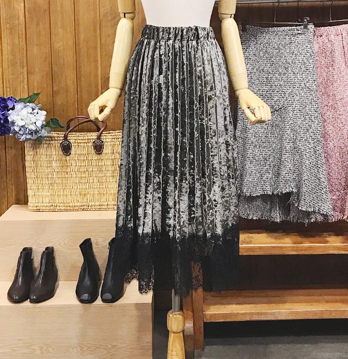 Velvet Pleated Lace Long Skirt Fall