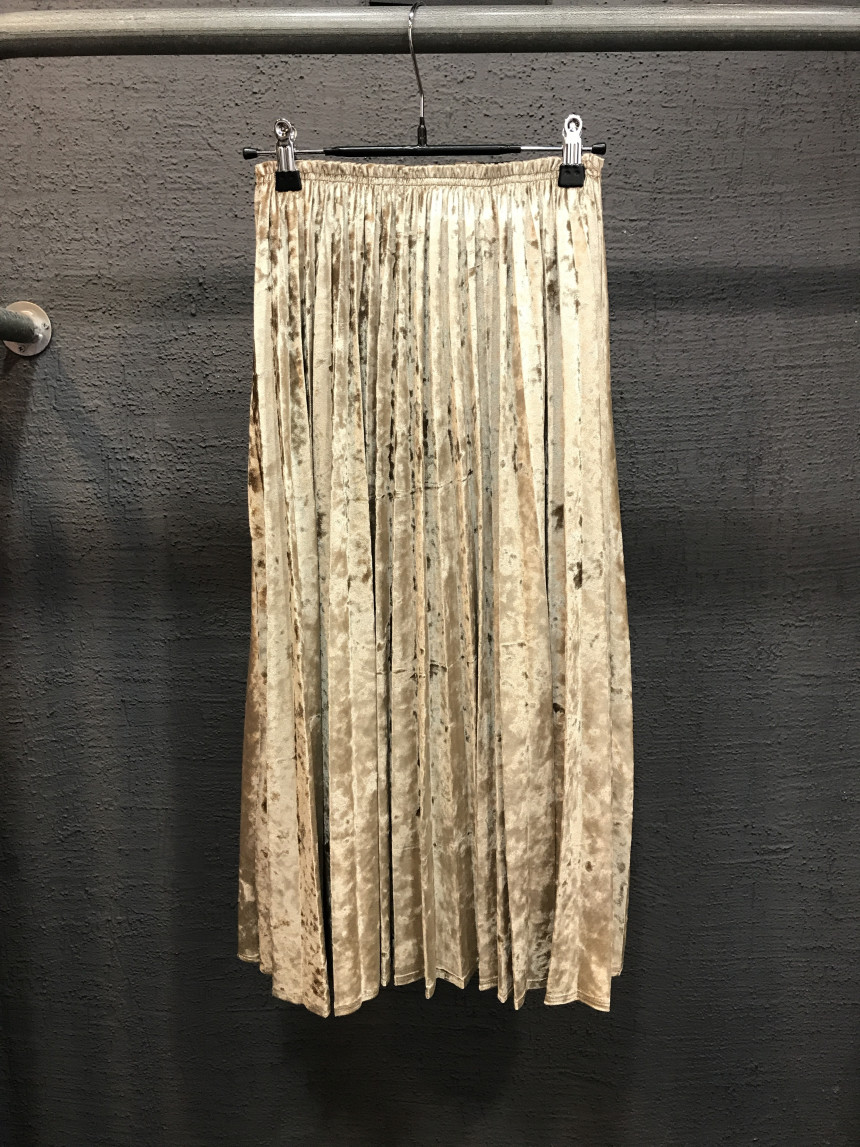 Velvet Pleated Long Skirt