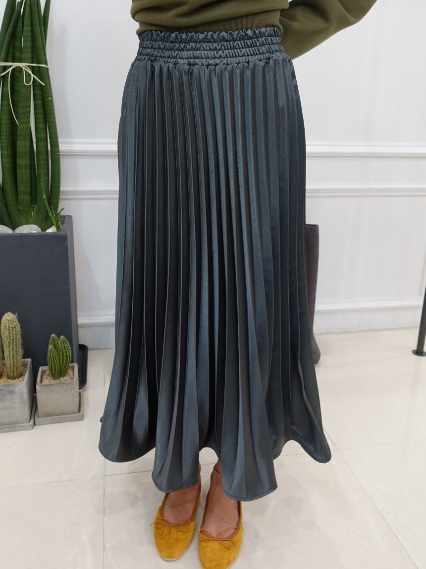 Winter Pearl Pleated Wrinkle Bending Long Skirt 3c