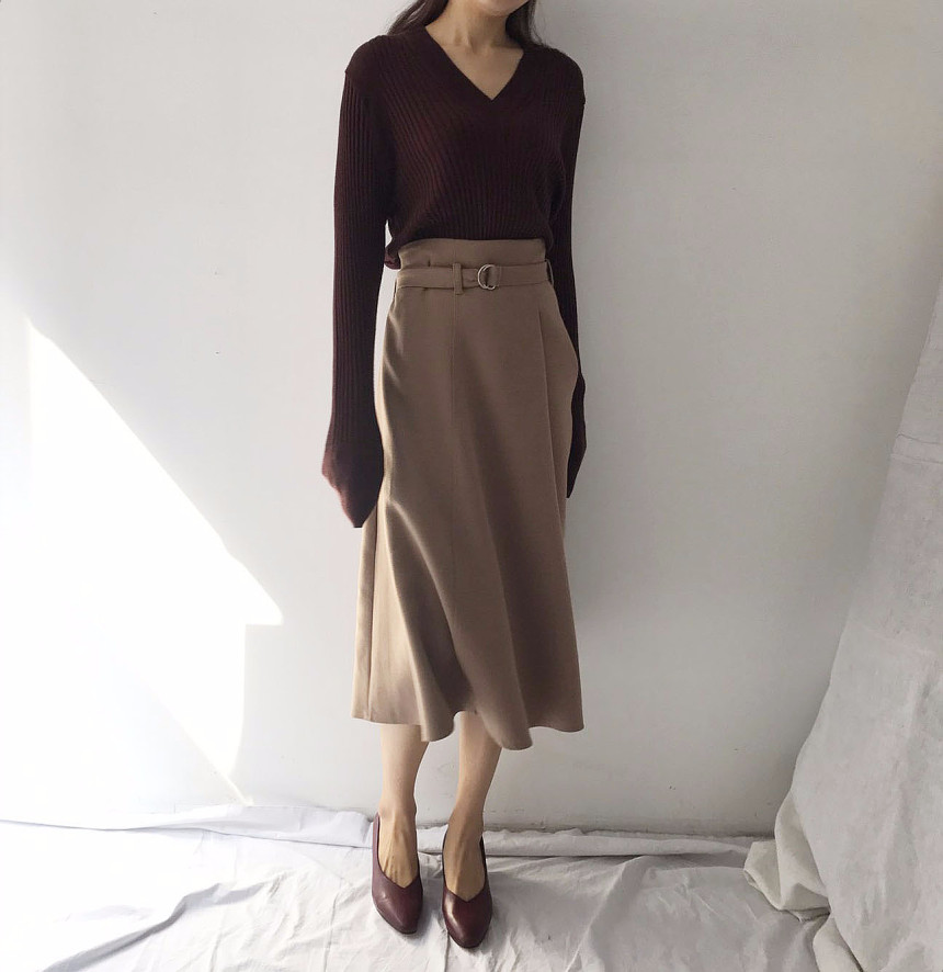 A line Long skirt Minimalist look Wedding fashion 