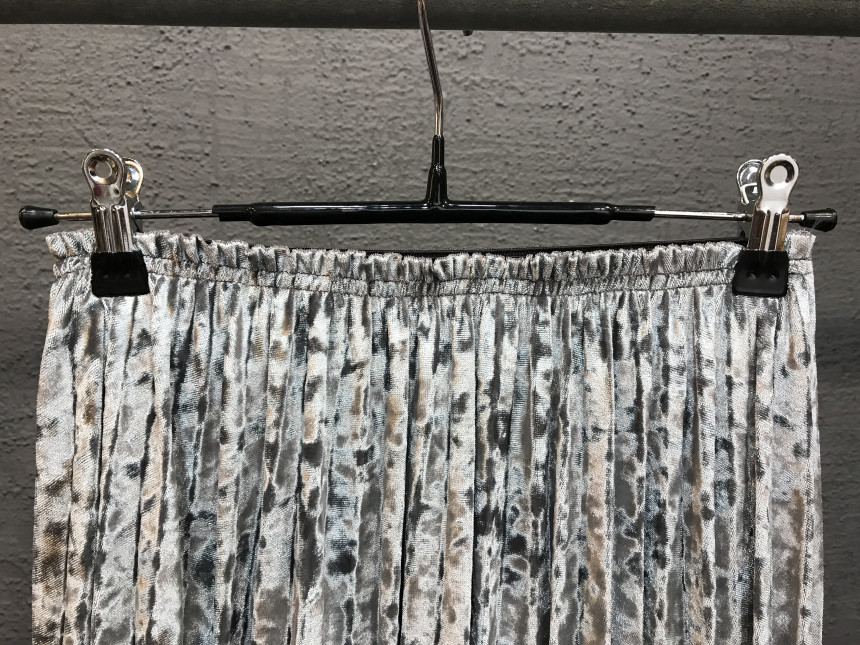 Velvet Pleated Long Skirt