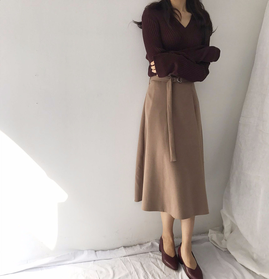 A line Long skirt Minimalist look Wedding fashion 