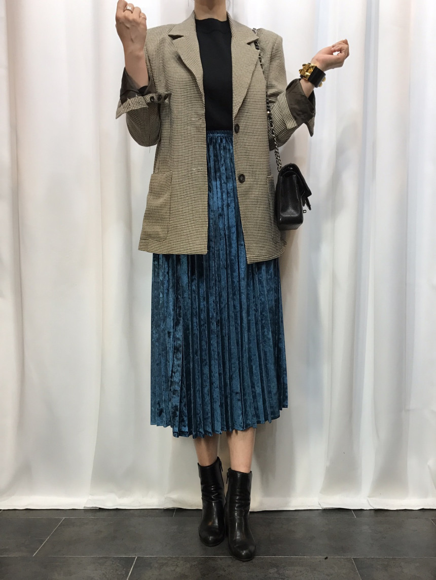 Velvet Pleated Long Skirt