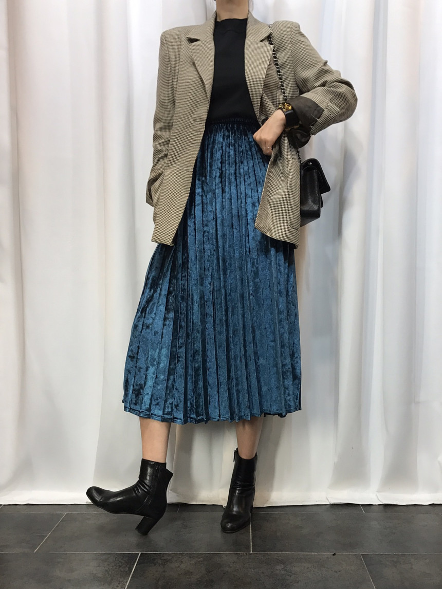 Velvet Pleated Long Skirt