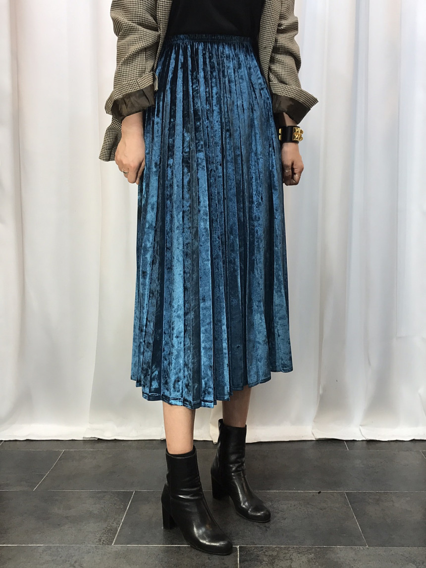 Velvet Pleated Long Skirt