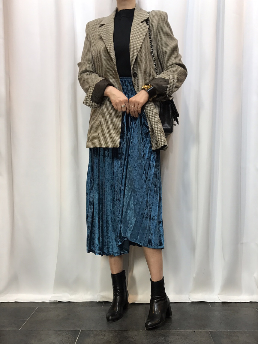 Velvet Pleated Long Skirt