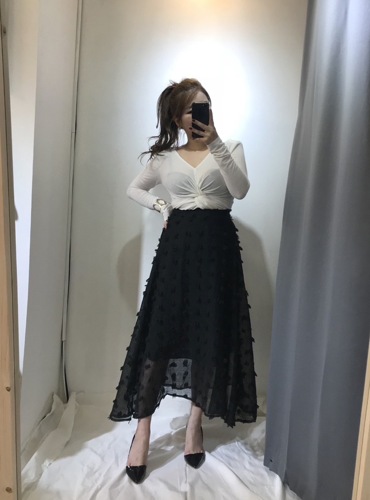 Flare lace skirt black neat woman look modern mode