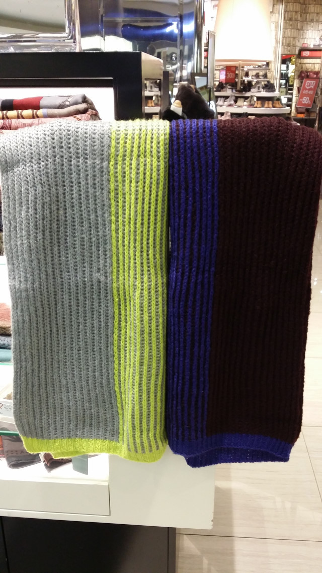 Louis Quatorz two-tone knit muffler SA3UHZ904