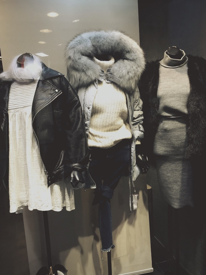 Velvet Pleated Long Skirt