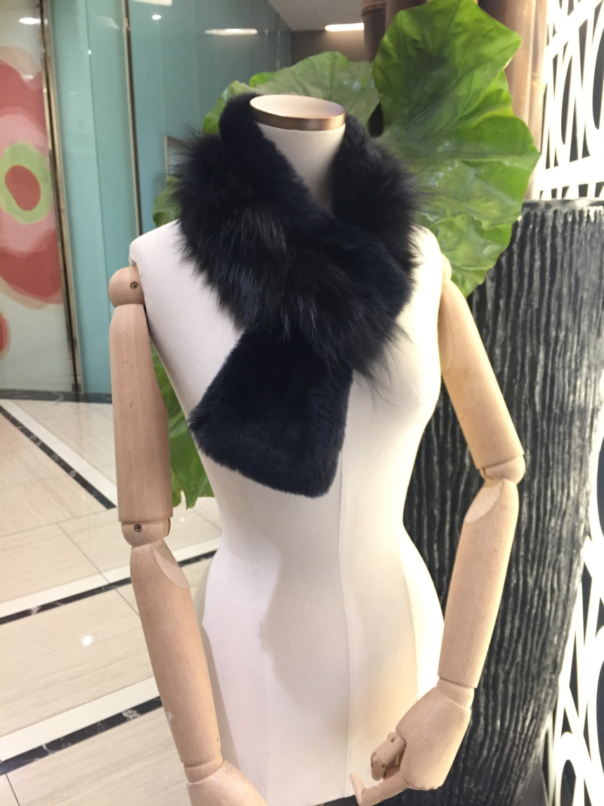 Agatha Lily Fox SB1UMF065