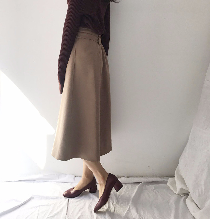 A line Long skirt Minimalist look Wedding fashion 