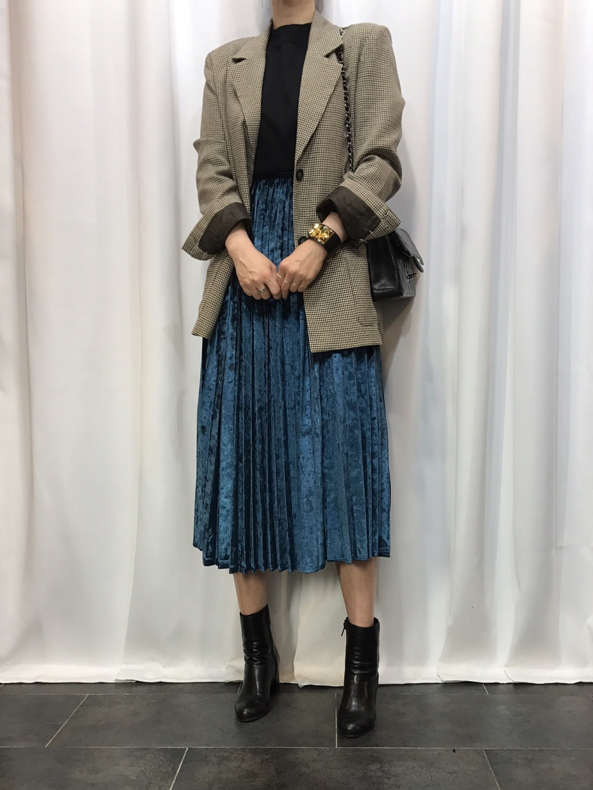 Velvet Pleated Long Skirt