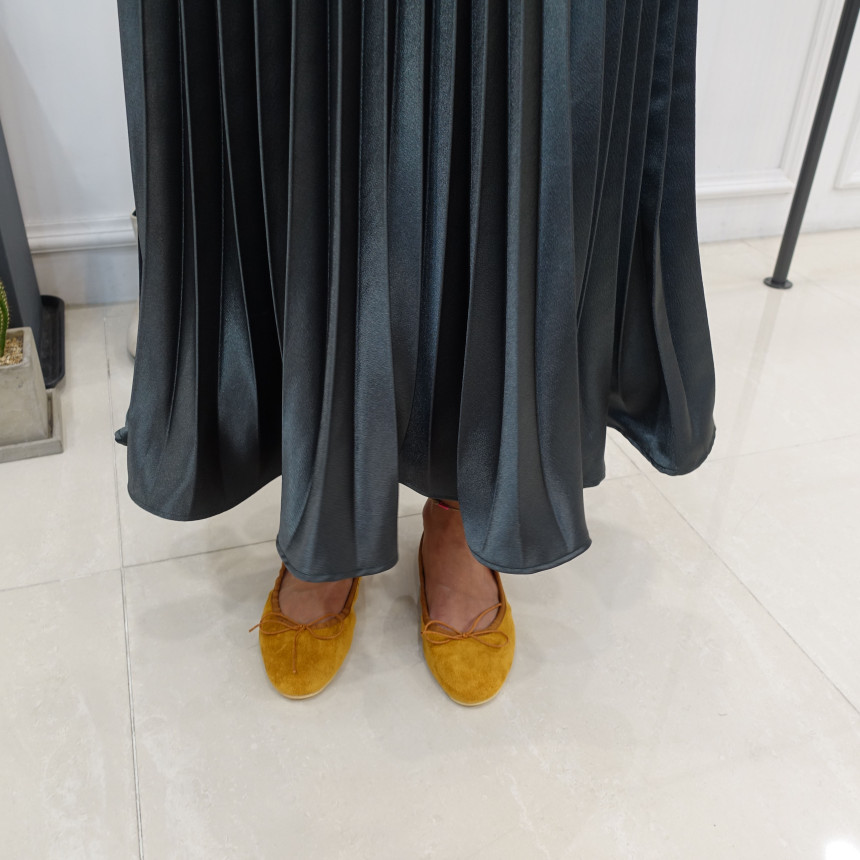 Winter Pearl Pleated Wrinkle Bending Long Skirt 3c