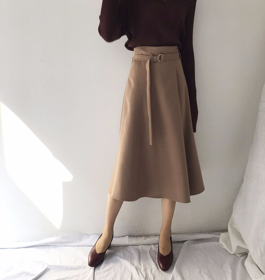 A line Long skirt Minimalist look Wedding fashion 