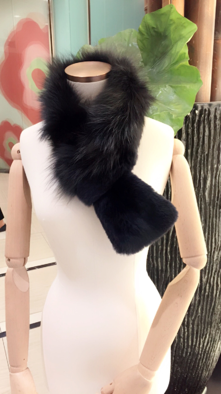 Agatha Lily Fox SB1UMF065