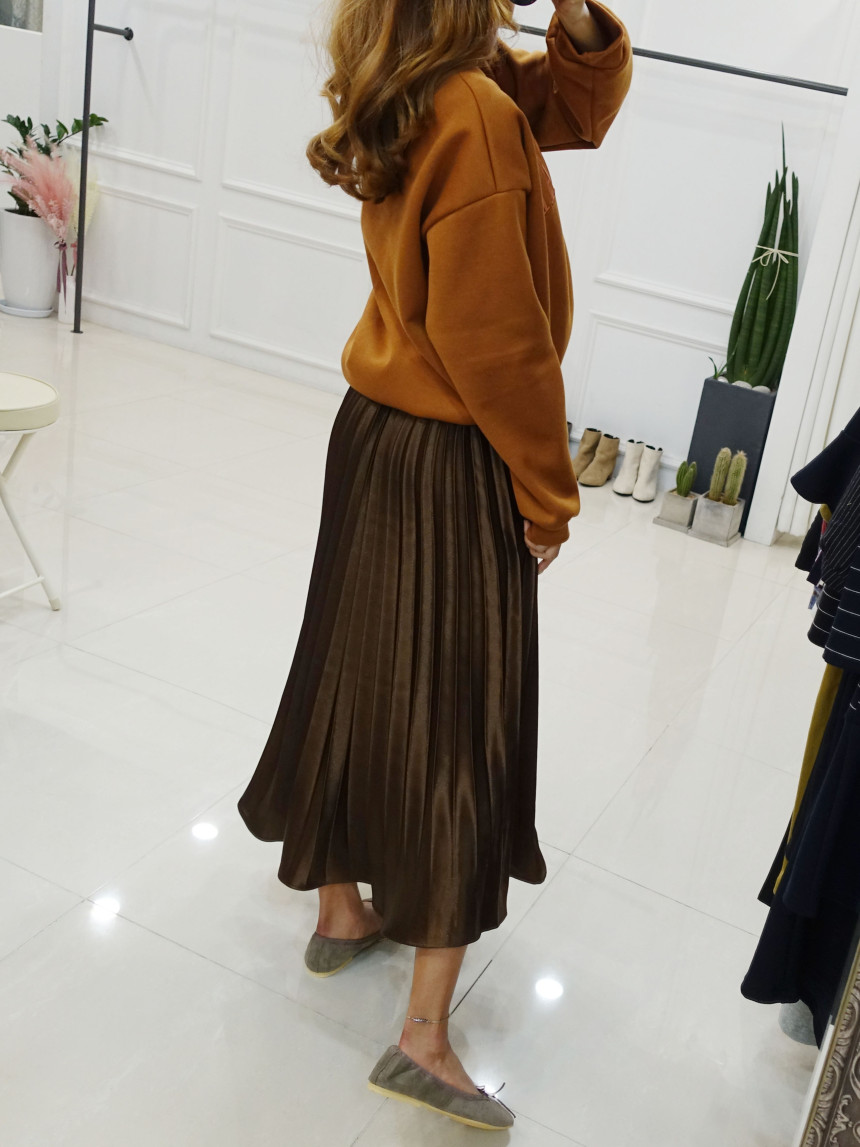 Winter Pearl Pleated Wrinkle Bending Long Skirt 3c