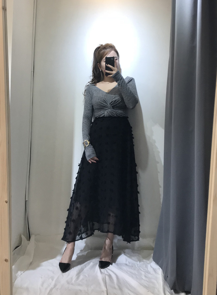 Flare lace skirt black neat woman look modern mode