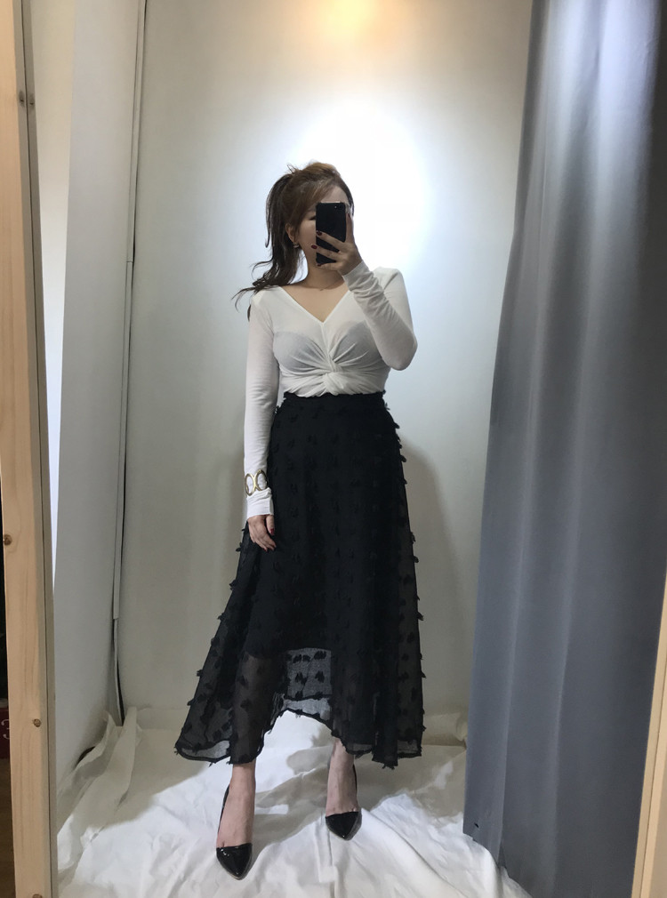 Flare lace skirt black neat woman look modern mode