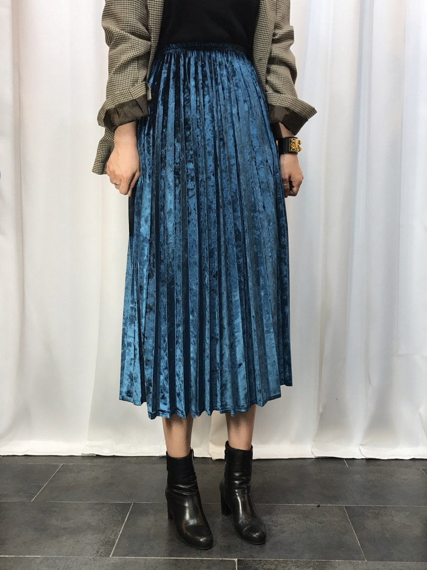 Velvet Pleated Long Skirt