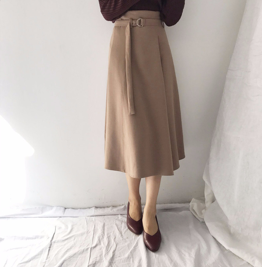 A line Long skirt Minimalist look Wedding fashion 