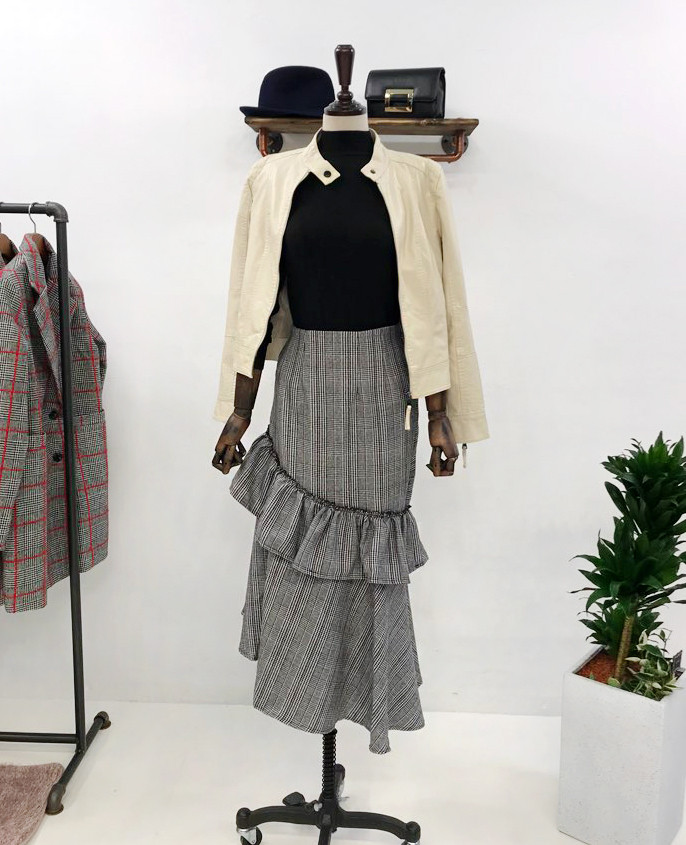 Check frill long skirt unblock set female bending
