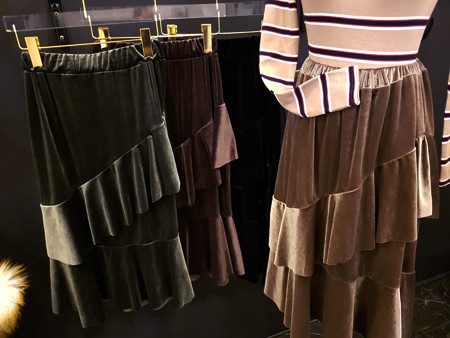 Velvet Unbalance Ruffle 2-stage canvas bending Lon